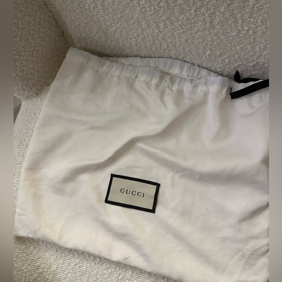 GUCCI Velvet Matelasse GG Marmont Chain Wallet - Picture 15 of 16